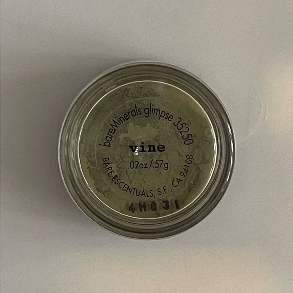bareMinerals Glimpse Eyeshadow in Vine Green